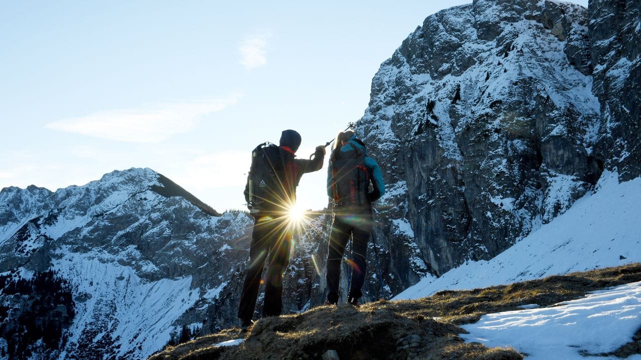 Bergführer wissen, wo sie ihren Gästen die schönsten Naturschauspiele zeigen können.