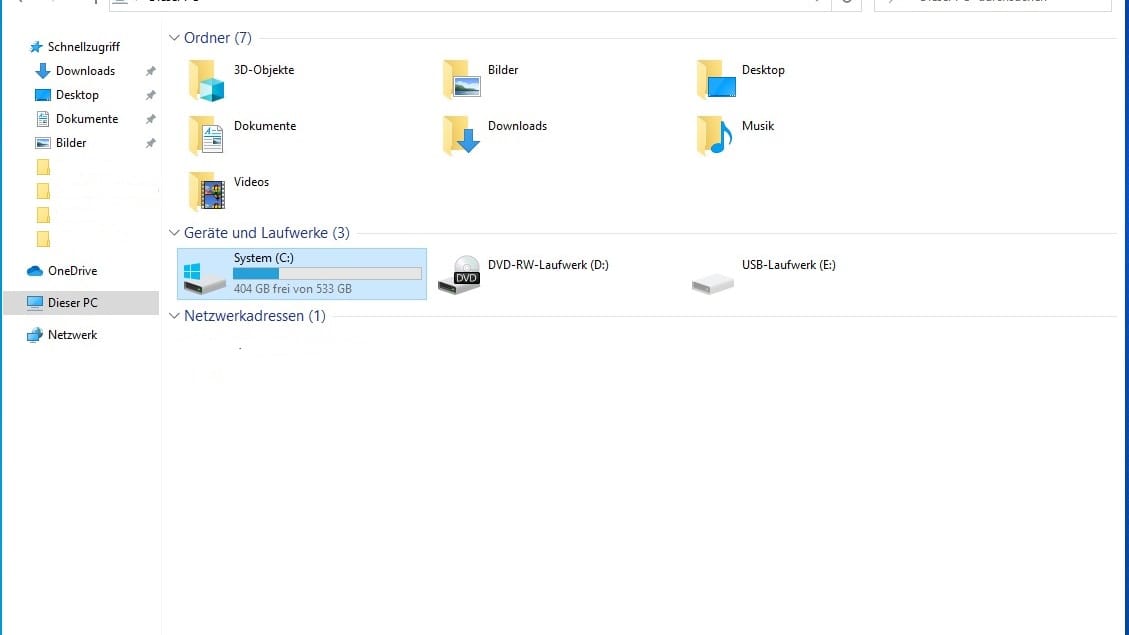 Der Laufwerk-Scan lässt sich zum Beispiel über den Windows-Explorer starten. Wählen Sie den zu überprüfenden Datenträger mit Rechtsklick aus – das kann auch eine externe Festplatte sein.