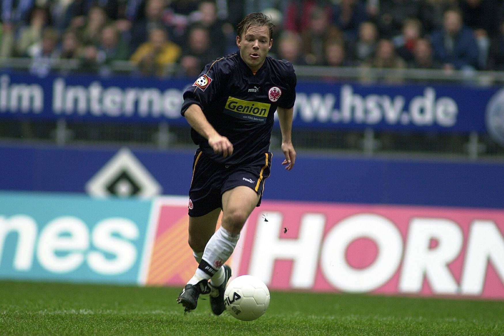 Thomas Reichenberger (2000-2001): 1999 wechselte der gebürtige Bad Kreuznacher von Bayer Leverkusen zur SGE und absolvierte insgesamt 48 Ligaspiele. 2012 beendete der Stürmer seine Karriere beim VfL Osnabrück und arbeitet inzwischen als Spielerberater.