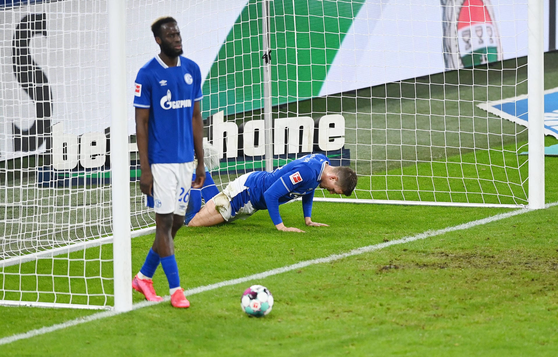 Dem FC Schalke 04 droht am Samstag im Spiel gegen die TSG 1899 Hoffenheim die Einstellung des Negativrekords von Tasmania Berlin. Der Hauptstadtklub konnte in der Saison 1965/66 31 Bundesliga-Partien in Serie nicht gewinnen. Auch andere Teams hatten lange Durststrecken.