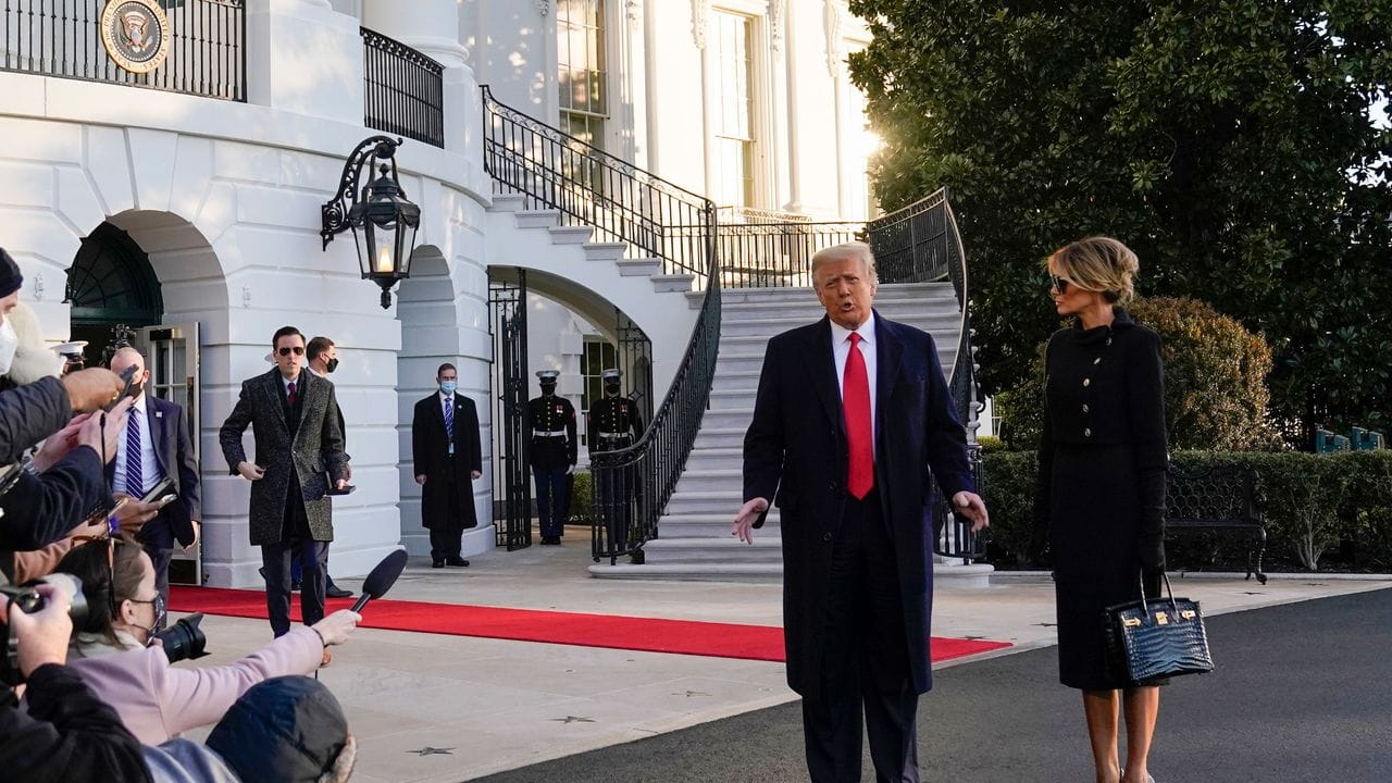 Präsident Trump wird als erster Präsident seit Andrew Johnson im Jahr 1869 der Amtseinführung seines Nachfolgers vor dem Kapitol in Washington fernbleiben.