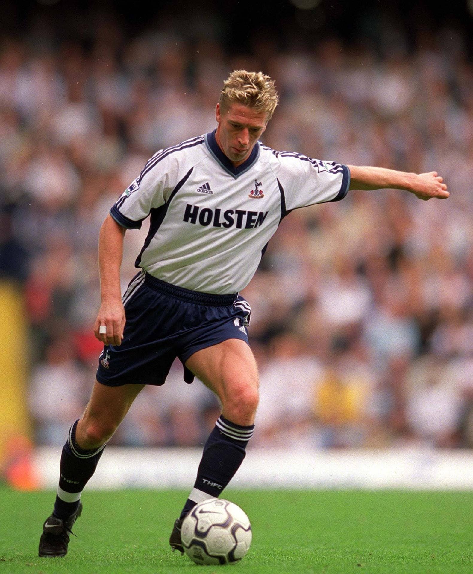Steffen Freund: Als defensiver Mittelfeldspieler war Freund in den Reihen von Tottenham Hotspur (1999-2003) und Leicester City (2004) unterwegs. Heute arbeitet Freund als Experte für verschiedene Sender.
