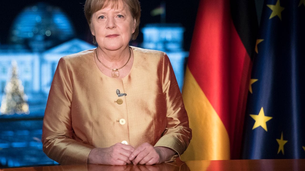 Die Frisur sitzt: Angela Merkel.