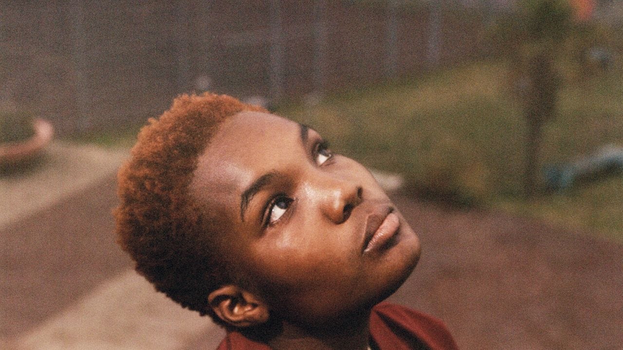 Lyrische Texte, Indie-Pop und R&B: Arlo Parks hat ihr Debüt vorgelegt. Lyrische Texte, Indie-Pop und R&B: Arlo Parks hat ihr Debüt vorgelegt.