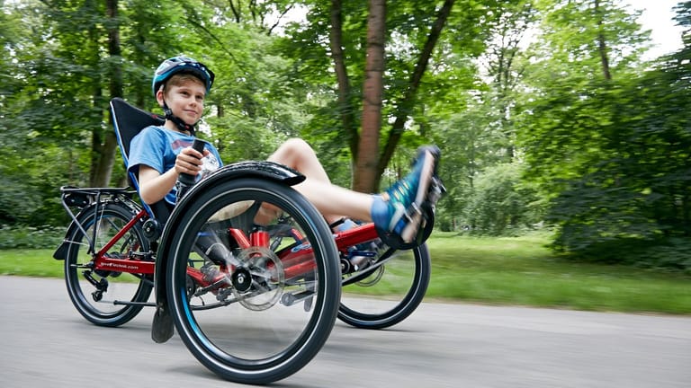Spezielle Räder für kleinere Menschen und Kinder: Das Gekko fxs lässt sich auf verschiedene Größen einstellen.