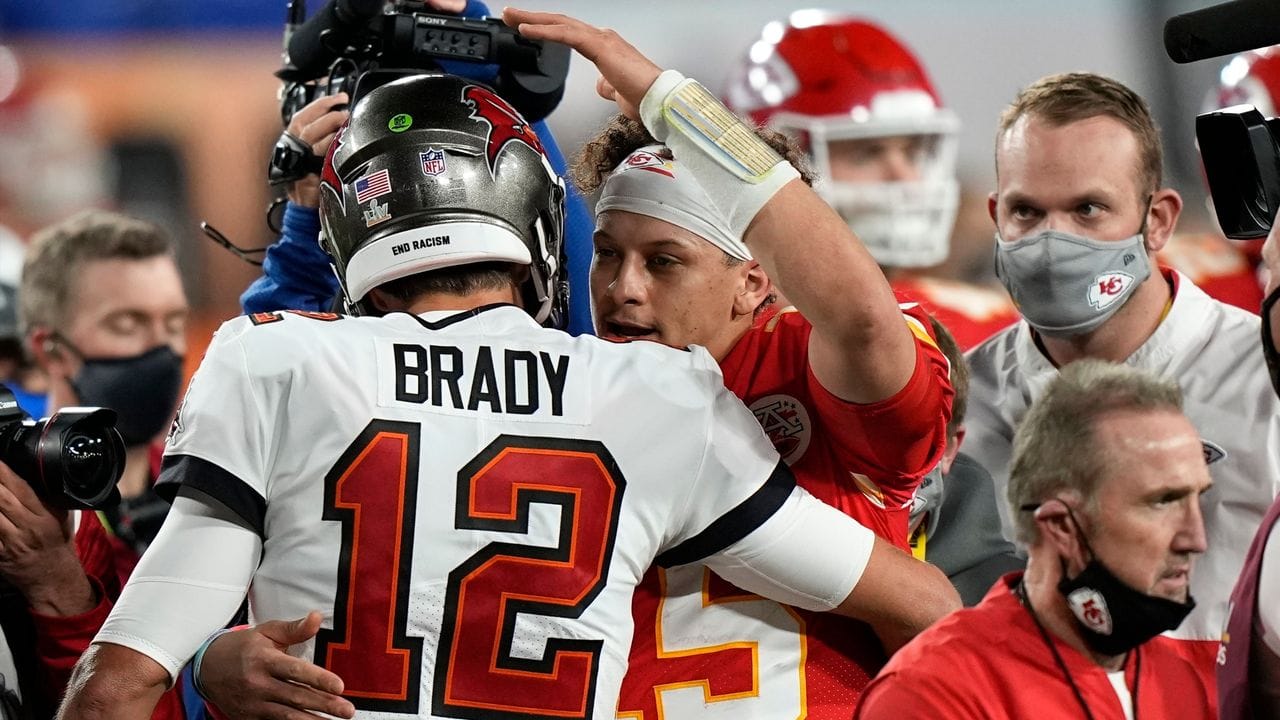Bekam für seine herausragende Leistung Anerkennung von Quarterback-Kollege Patrick Mahomes: Superstar Tom Brady.