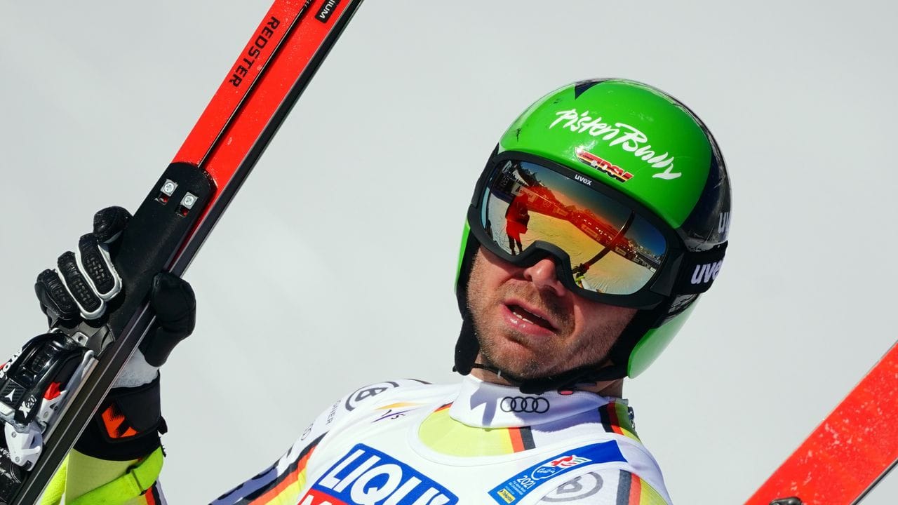 Andreas Sander lag im Ziel nur 0,01 Sekunden hinter dem Österreicher Vincent Kriechmayr.