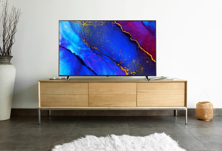 Medion X16596 Das steckt in dem 65ZollFernseher bei Aldi