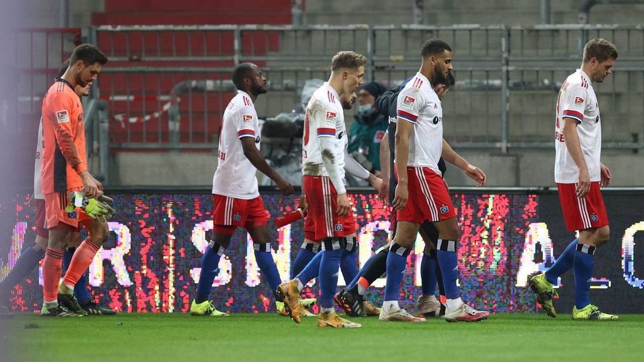 Die Spieler des Hamburger SV waren nach der Niederlage gegen den FC St.