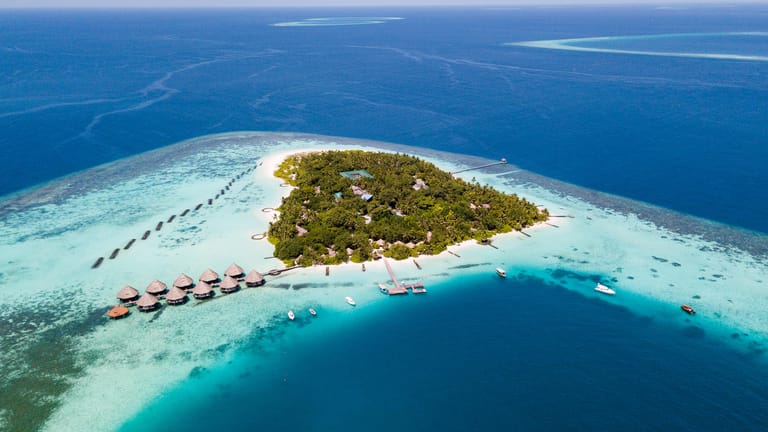 Malediven: Sie gelten als das Urlaubsparadies schlechthin, doch ihre Natur ist bedroht.