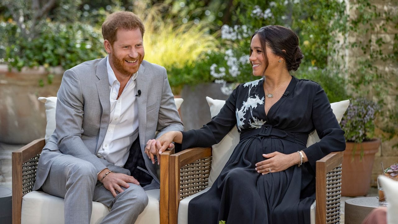 Prinz Harry und seine Ehefrau Herzogin Meghan beim Interview. Prinz Harry und seine Ehefrau Herzogin Meghan beim Interview.