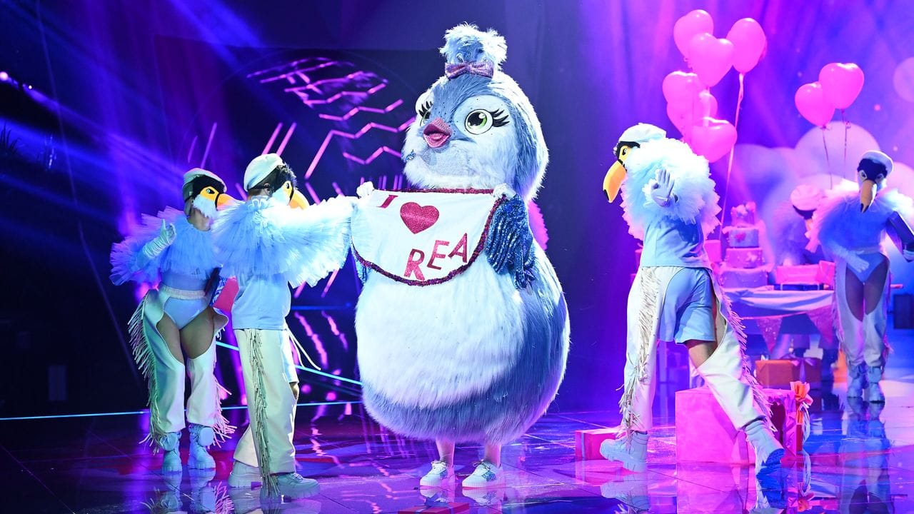 Die Figur "das Küken" tritt bei der ProSieben-Show "The Masked Singer" auf. Die Figur "das Küken" tritt bei der ProSieben-Show "The Masked Singer" auf.