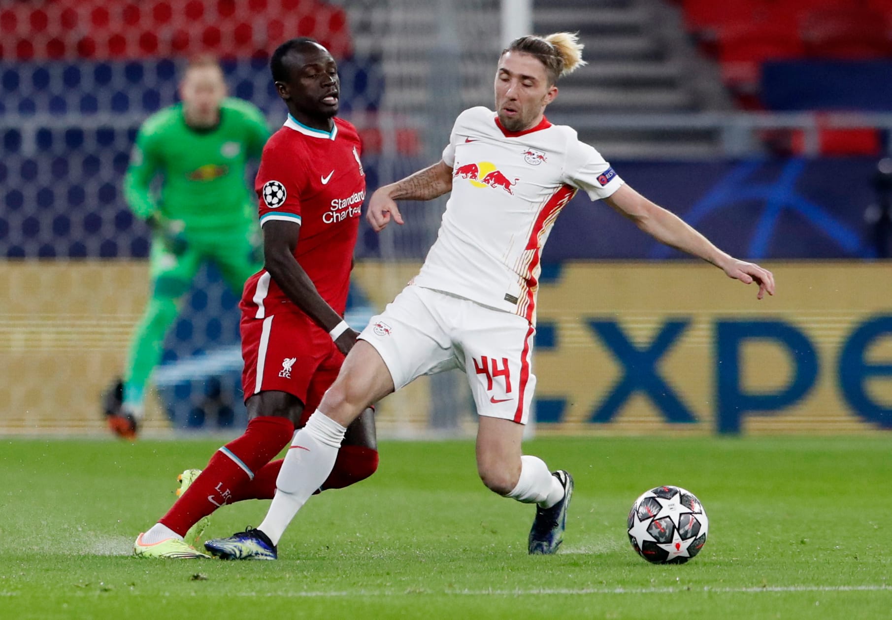 Kevin Kampl (bis 45. Minute): Prüfte Alisson nach einer guten halben Stunde per Fernschuss, ansonsten bemüht, im Mittelfeld die Löcher zu stopfen. Musste zur Pause für den offensiveren Sörloth weichen. Note 3.