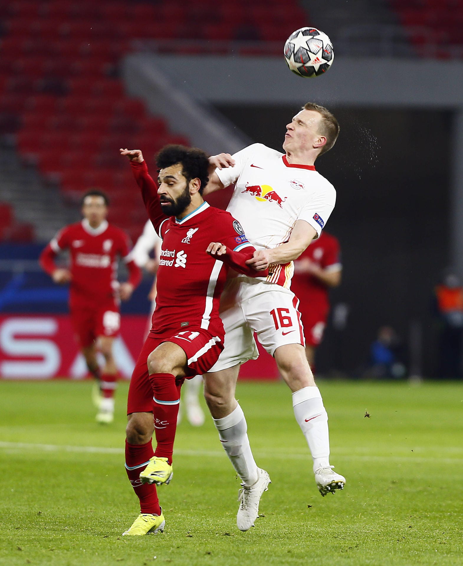 Lukas Klostermann: Kümmerte sich vornehmlich um Liverpools Top-Torjäger Salah und machte seine Sache über weite Strecken ordentlich. Das Gegentor durch den Ägypter konnte aber auch der Nationalspieler nicht verhindern. Das 0:2 durch Mané fiel auch über seine Seite, als Joker Origi flanken konnte. Note 4.