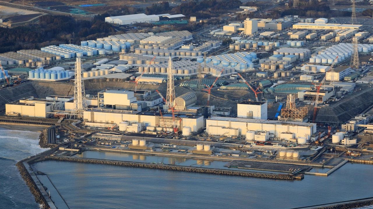 Blick auf das Kernkraftwerk Fukushima Daiichi im Februar 2021.