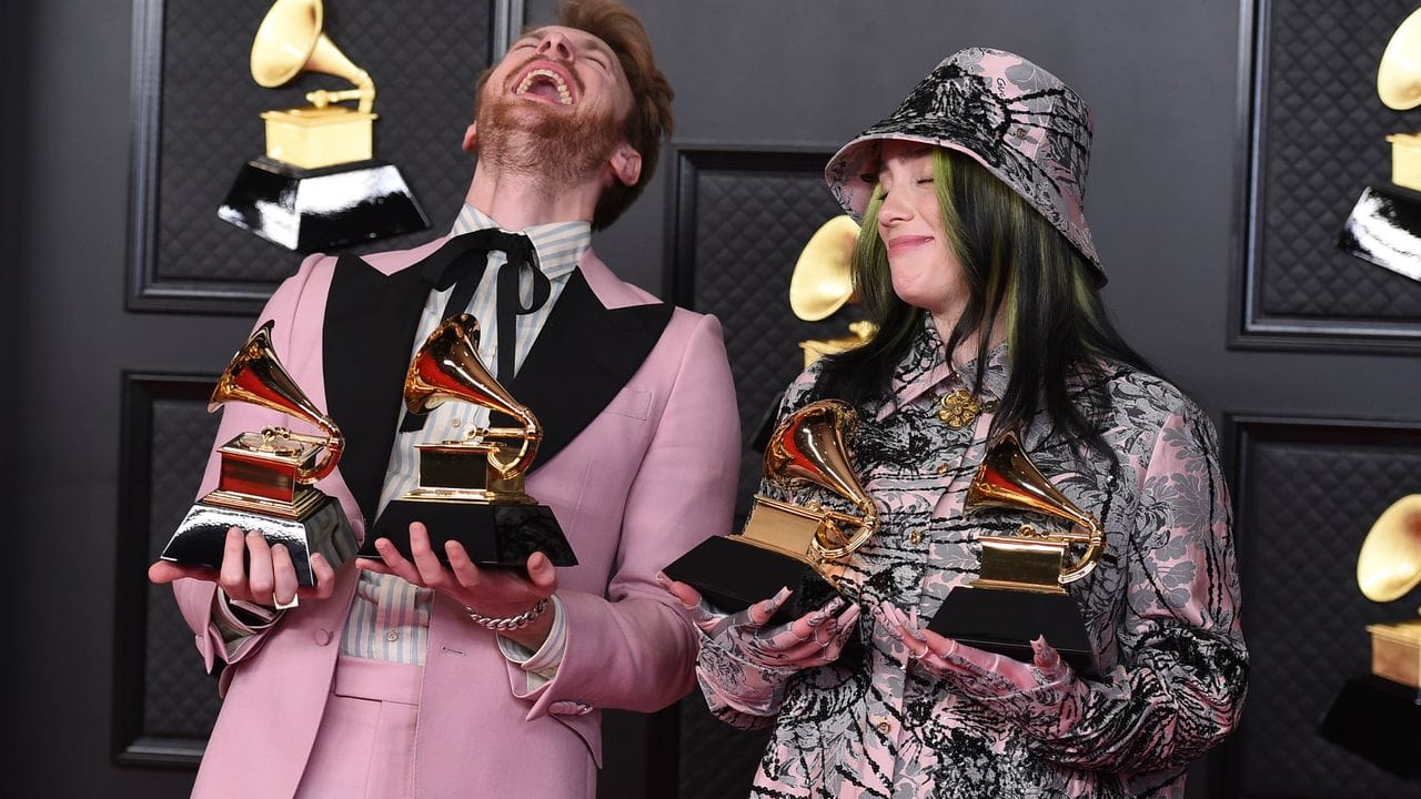 Im letzten Jahr gewannen sie jeweils fünf Grammys, diesmal gab es zwei Trophäen für Billie Eilish und ihren Bruder Finneas O'Connell.
