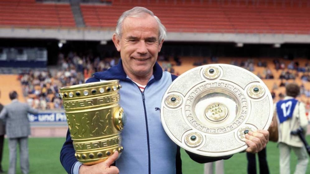 Hennes Weisweiler, 1976 - 1980 kehrte zum zweiten Mal nach Köln zurück - und das mit Erfolg: neben dem Double im Jahr 1978 gewann Wesweiler 1977 auch den DFB-Pokal mit dem FC.
