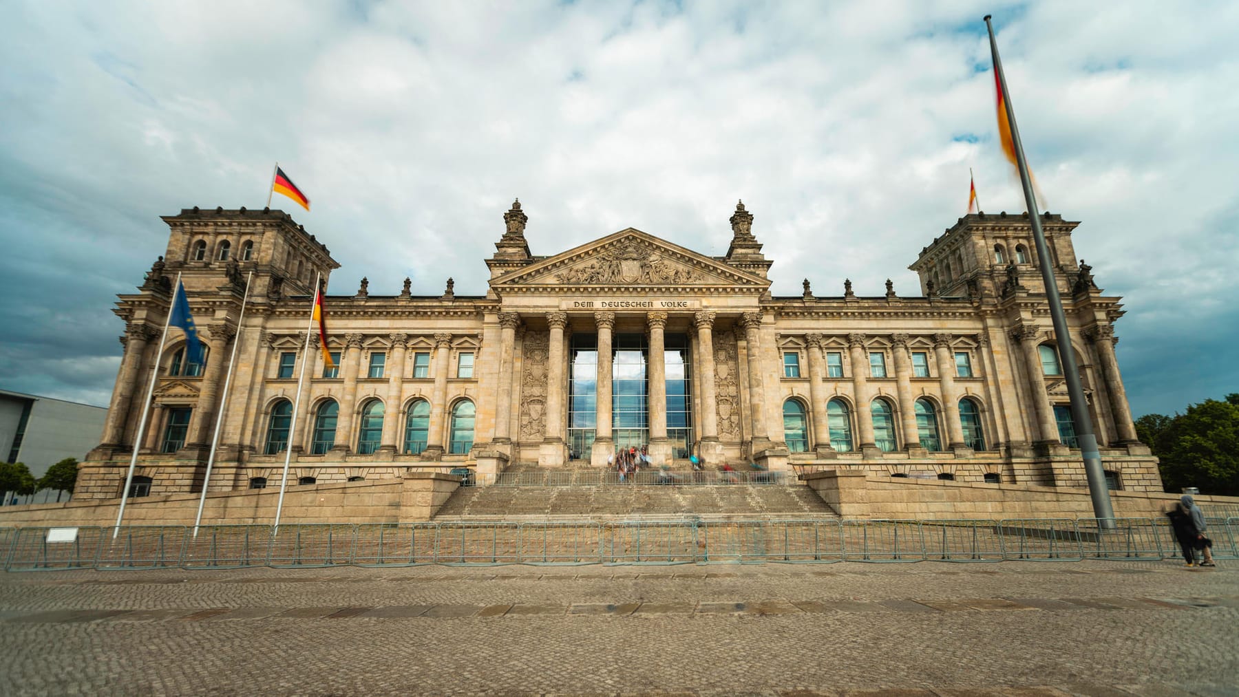 Was ist eigentlich der Bundestag? Aufgaben und Sitze einfach erklärt