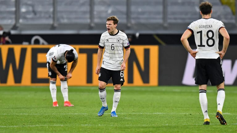 Die deutsche Nationalmannschaft hat erstmals in 2021 verloren. Gegen Außenseiter Nordmazedonien zeigte das Team fast durch die Bank eine Leistung, die nachdenklich macht. Die t-online-Einzelkritik.
