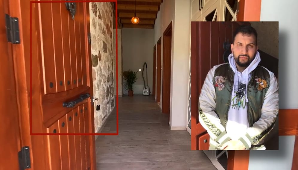 "Viele haben mir vorgeworfen, ich hätte eine Schraube locker": Hildmann in einem Video an der Eingangstür. Das Video lieferte einen entscheidenden Hinweis, seine gemietete Villa zu identifizieren.