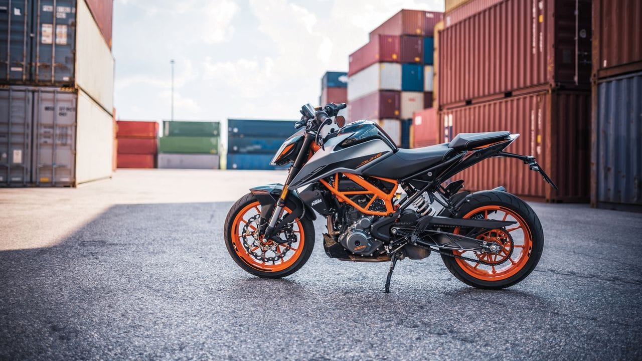 Austrian Style: Die 390 Duke des österreichischen Herstellers KTM setzt auf eine sportive Linie. Austrian Style: Die 390 Duke des österreichischen Herstellers KTM setzt auf eine sportive Linie.