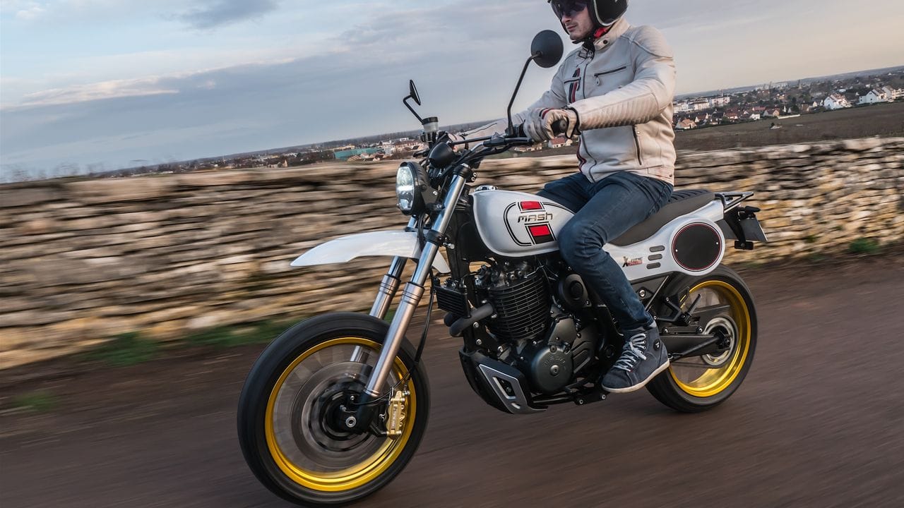 Schon mal gesehen, gell? Ja, die Mash X-Ride 650 zitiert die ikonische Yamaha XT 500. Schon mal gesehen, gell? Ja, die Mash X-Ride 650 zitiert die ikonische Yamaha XT 500.