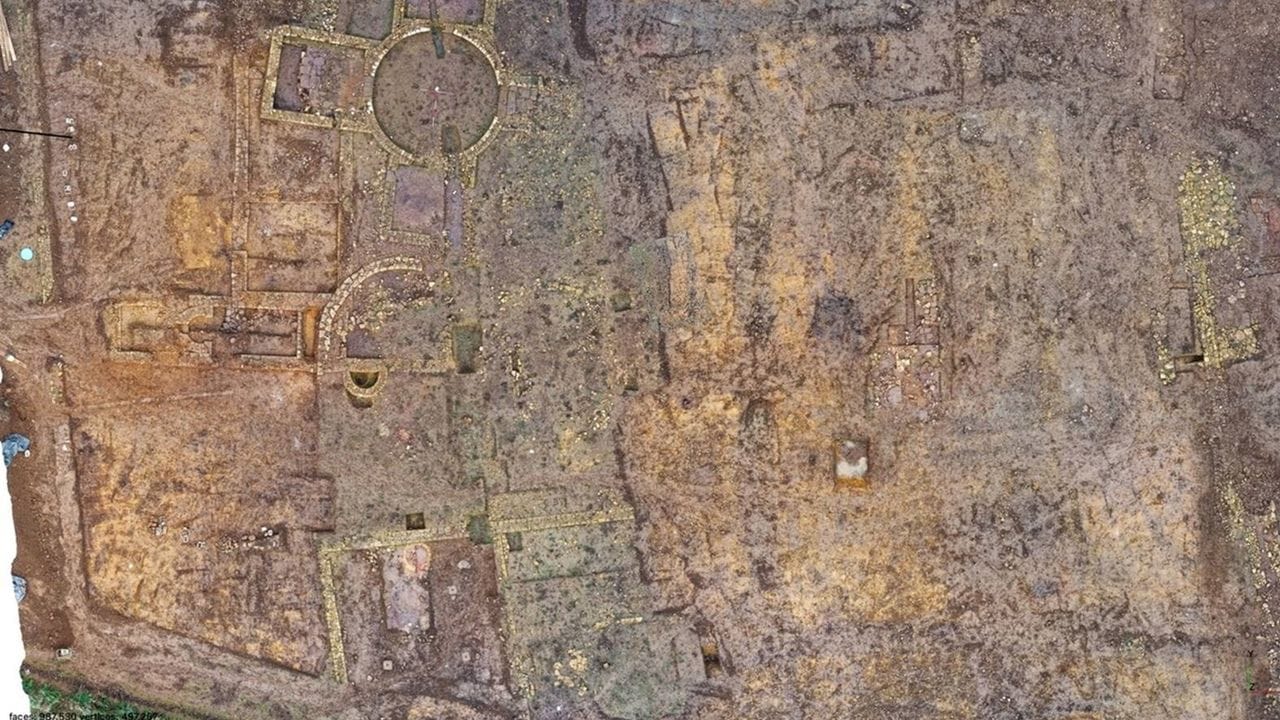 Dieses undatierte von Historic England herausgegebene Foto zeigt seltene römische Überresten, die bei archäologischen Ausgrabungen in einer Wohnsiedlung in Eastfield, Scarborough, entdeckt wurden.