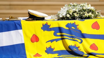 Prinz Philip starb am 9. April im Alter von 99 Jahren. Am Samstag fand in Windsor seine letzte Reise statt. Der Herzog von Edinburgh wurde in der königlichen Gruft beigesetzt.