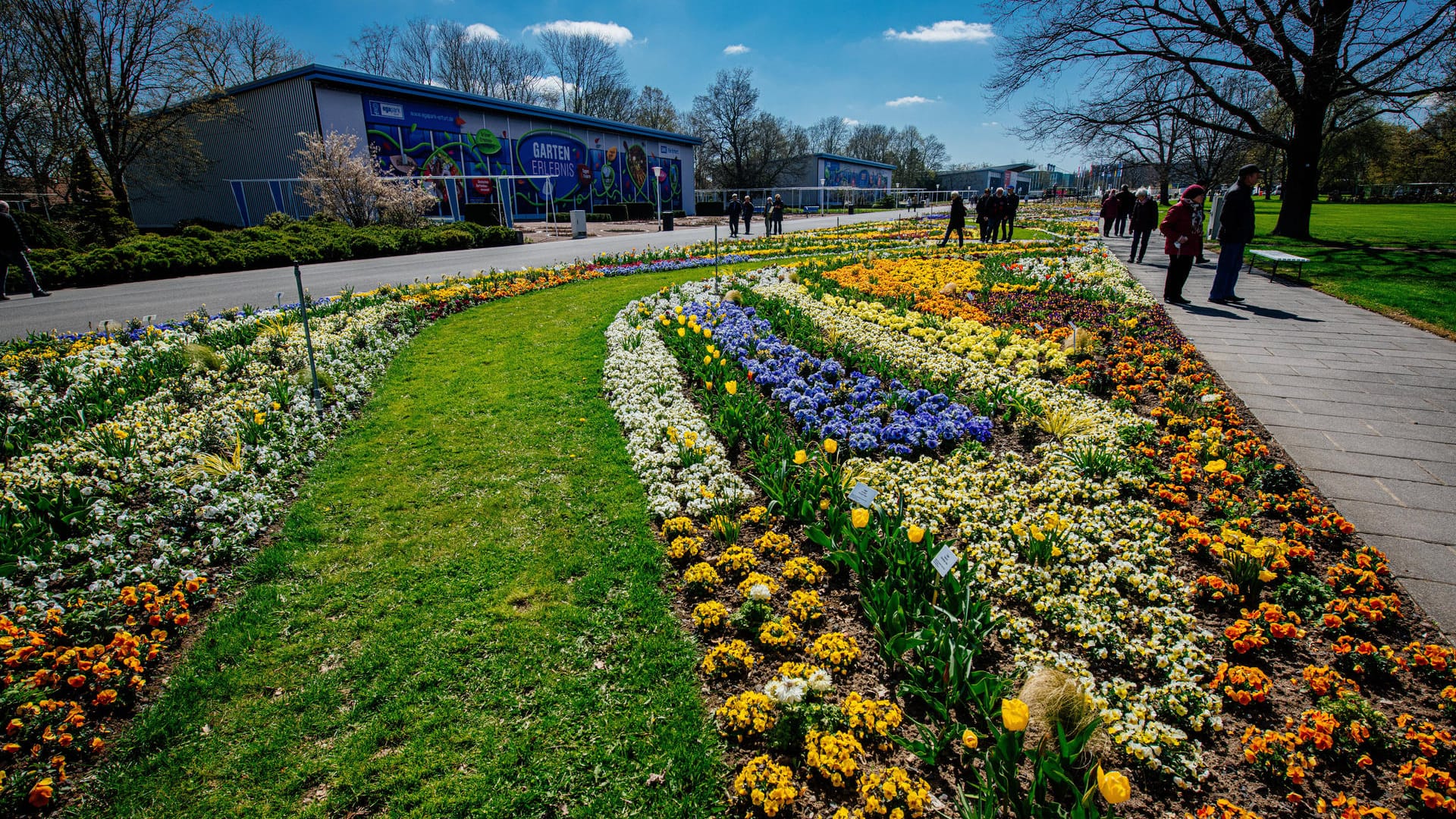 Das große Blumenbeet im Egapark: Der Erfurter Garten- und Freizeitpark ist einer der Buga-Standorte.