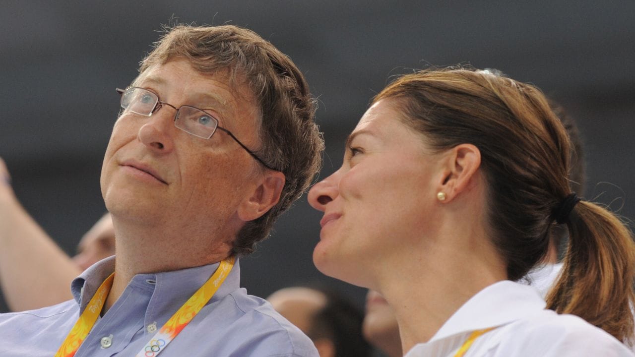 Bill Gates und seine Frau Melinda als Zuschauer bei den Olympischen Sommerspielen 2008 in Peking. Bill Gates und seine Frau Melinda als Zuschauer bei den Olympischen Sommerspielen 2008 in Peking.