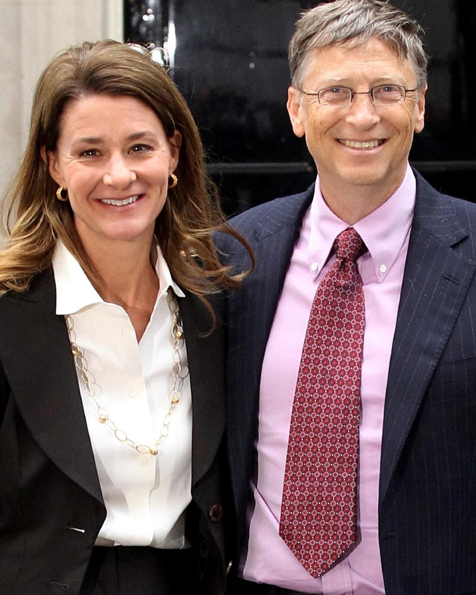 Melinda und Bill Gates: Nach 27 Jahren haben der Microsoft-Gründer und seine Frau die Scheidung eingereicht. Wie viel der Milliardär an Melinda zahlen muss, ist noch nicht bekannt. Sein Vermögen wird auf 108 Milliarden Euro geschätzt.