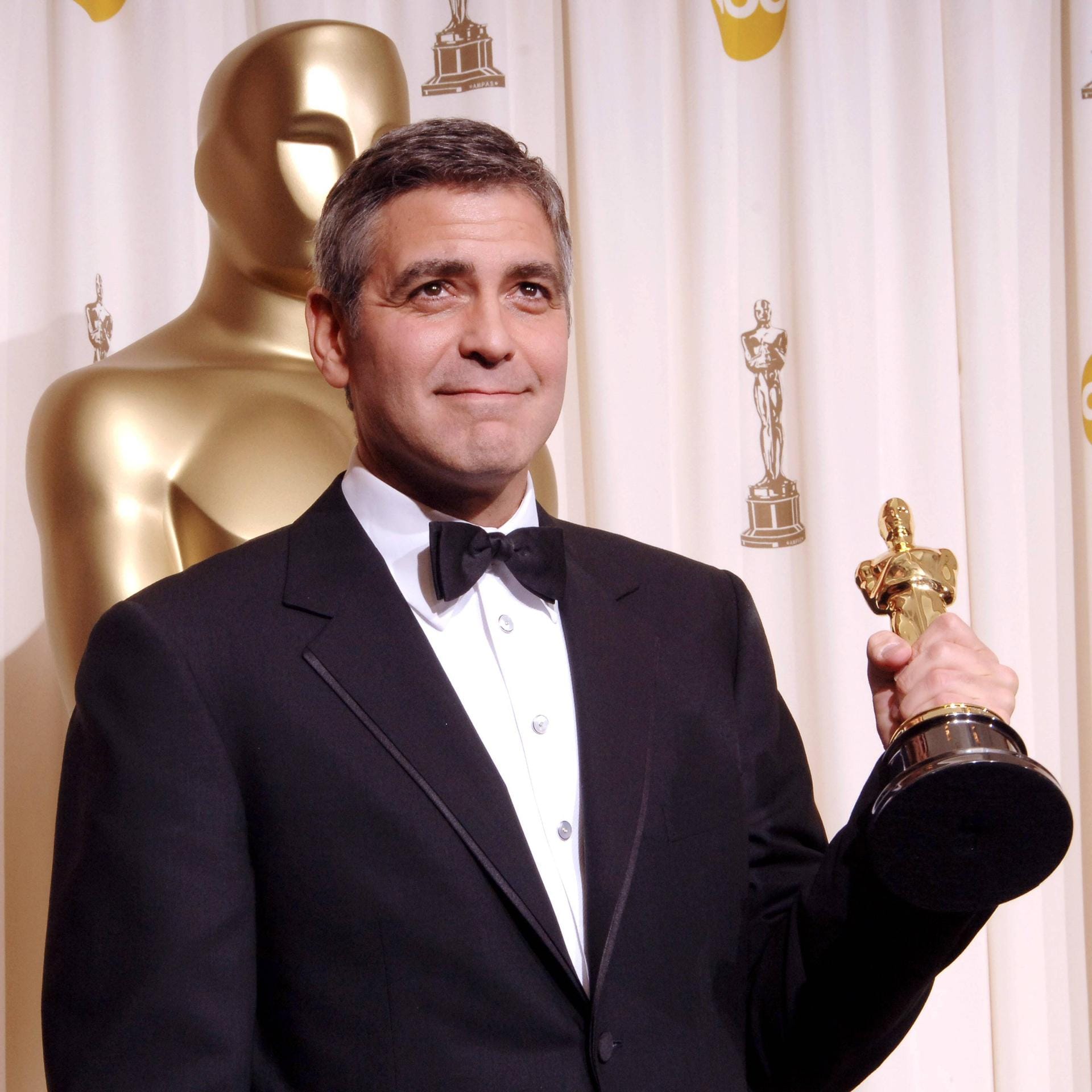 2006 wurde George Clooney mit einem Oscar als Bester Nebendarsteller für "Syriana" ausgezeichnet.