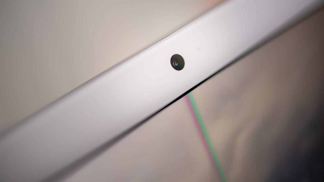 Endlich Full HD: Apple folgt der neuen Zeit und baut im neuen iMac bessere Kameras für mehr Bildqualität während der Videokonferenz ein. Endlich Full HD: Apple folgt der neuen Zeit und baut im neuen iMac bessere Kameras für mehr Bildqualität während der Videokonferenz ein.