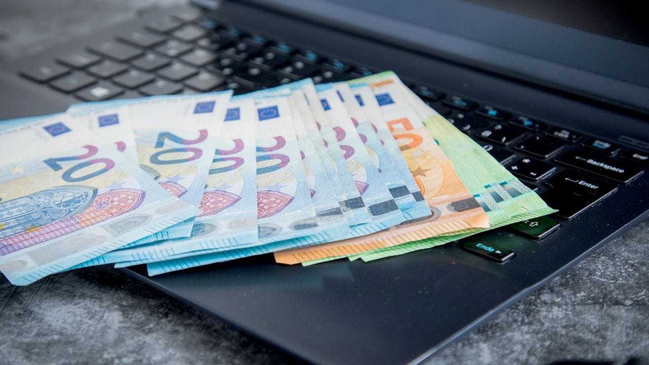 Das schnelle Geld gibt es nicht im Internet. Das schnelle Geld gibt es nicht im Internet.