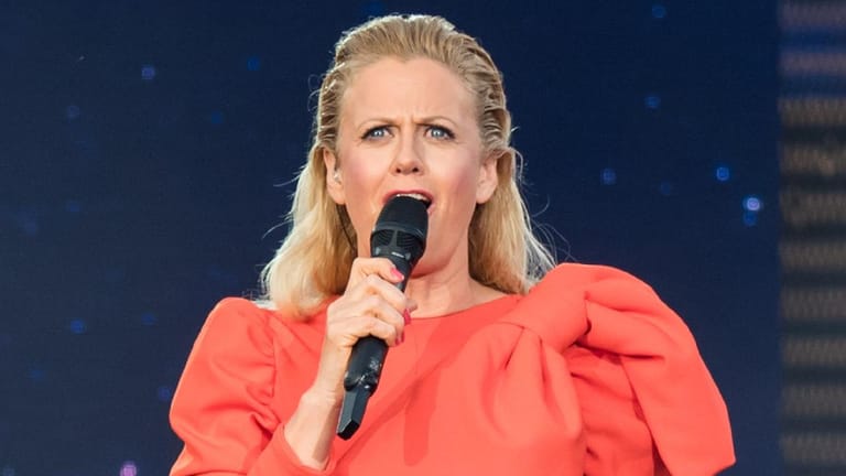Barbara Schöneberger beim Eurovision Song Contest 2019.
