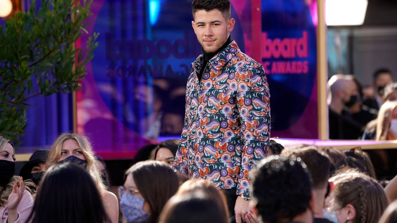 Nick Jonas war Gastgeber der Show.
