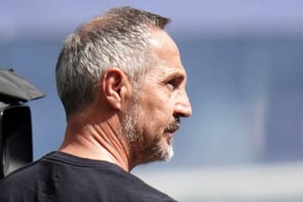 Trainer Adi Hütter hat beim Traditionsclub Borussia Mönchengladbach einen Vertrag bis 2024 unterschrieben.