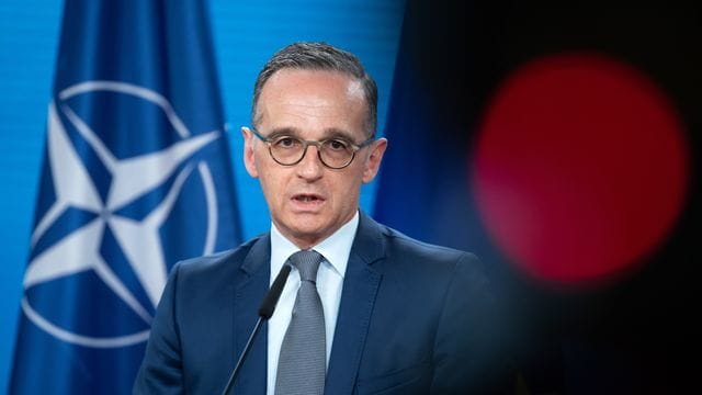 Außenminister Heiko Maas äußert sich vor der Sitzung des Nordatlantikrates im Auswärtigen Amt.