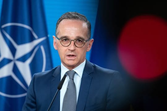 Außenminister Heiko Maas äußert sich vor der Sitzung des Nordatlantikrates im Auswärtigen Amt.