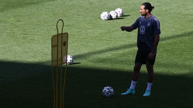 Muss wegen einer Muskelverhärtung für das Testspiel gegen Dänemark passen: Emre Can. Muss wegen einer Muskelverhärtung für das Testspiel gegen Dänemark passen: Emre Can.