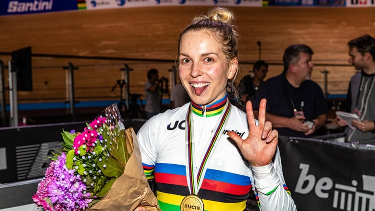 Emma Hinze: Bei den Weltmeisterschaften 2020 gewann die Bahnradfahrerin drei Mal Gold.