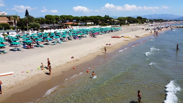 Sonne, Strand und Meer in Terracina.