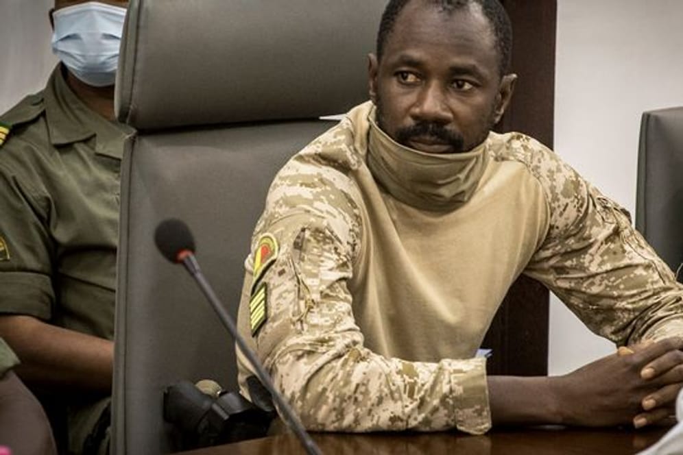 Oberst Assimi Goita, damaliger malischer Militäroffizier, ließ sich zum neuen Übergangspräsidenten ausrufen.