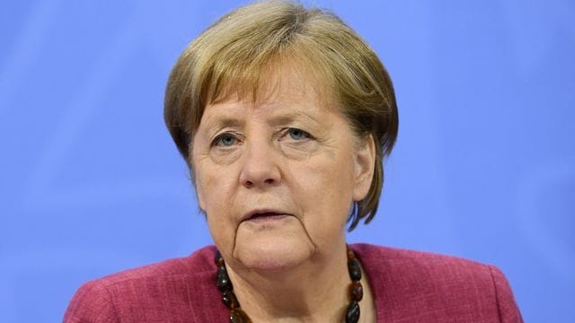 2021 könne für den Klimaschutz "ein bedeutsames Jahr" werden, glaubt Kanzlerin Angela Merkel. 2021 könne für den Klimaschutz "ein bedeutsames Jahr" werden, glaubt Kanzlerin Angela Merkel.