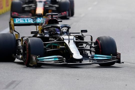 Fuhr in Baku ein historisch schlechtes Ergebnis ein: Lewis Hamilton.