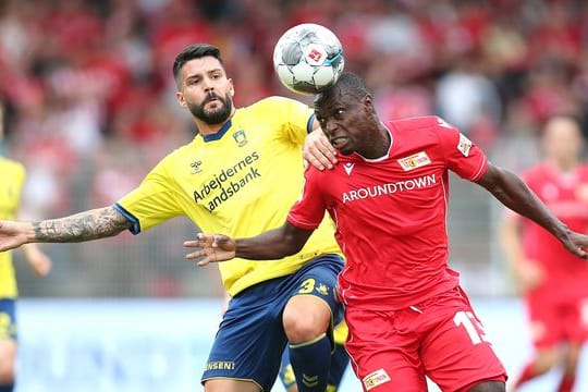 Anthony Jung (l) kommt aus Bröndby zu Werder Bremen.