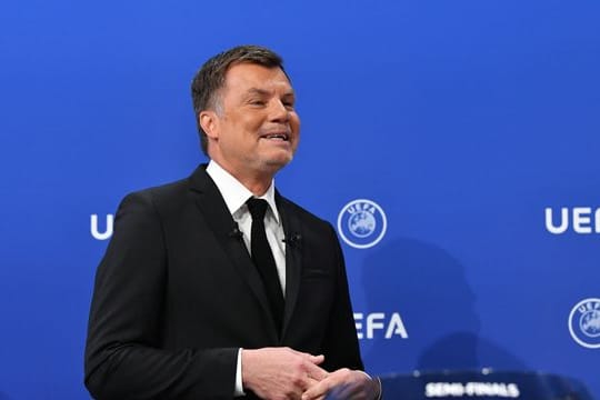Thomas Helmer die Abwehr als große Schwachstelle der deutschen Nationalmannschaft.