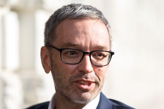 Herbert Kickl: "Da gibt es ja eine inhaltliche Überschneidung - ja, bitte, warum denn nicht?".