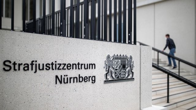Das Strafjustizzentrum des Landgerichts Nürnberg-Fürth, wo der Prozess heute begann. Das Strafjustizzentrum des Landgerichts Nürnberg-Fürth, wo der Prozess heute begann.