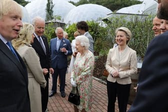 Royaler Empfang: Die G7- und EU-Vertreter treffen sich mit Queen Elizabeth II.